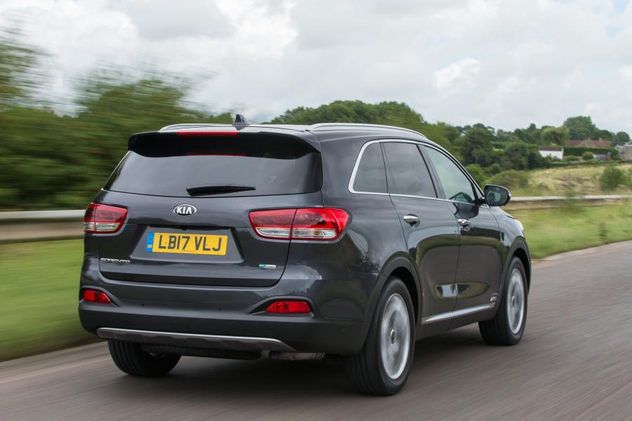  Kia Sorento EcoDynamics (UM) 2015 года  (UK) (фото 3 из 40)